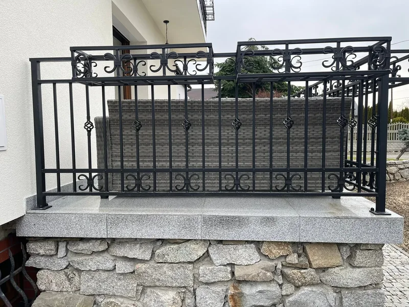 Ozdobna balustrada zewnętrzna
